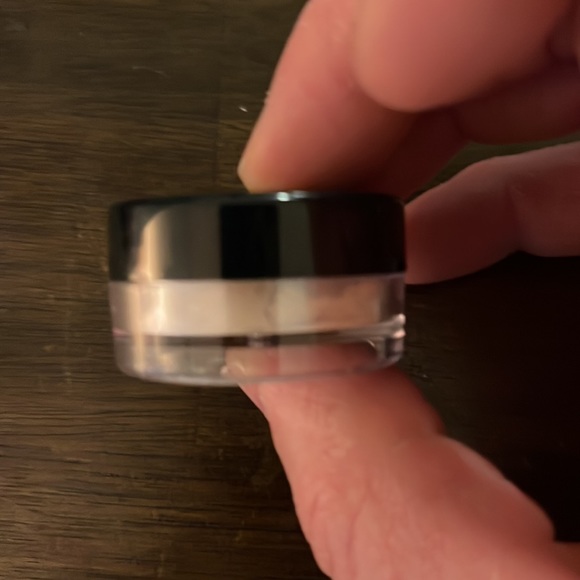 Savvy Minerals eyeshadow color-wanderlust - Picture 4 of 5